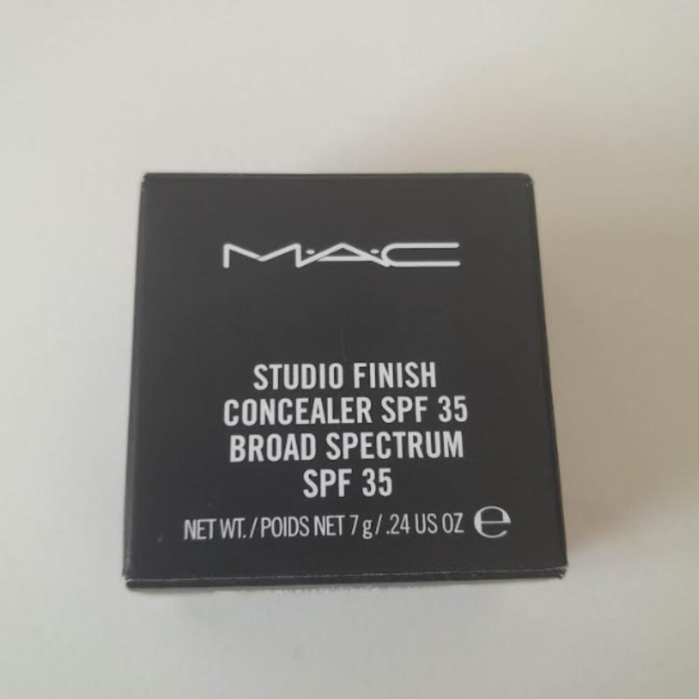 MAC studio finish MAC concealer broad spectrum SPF 35